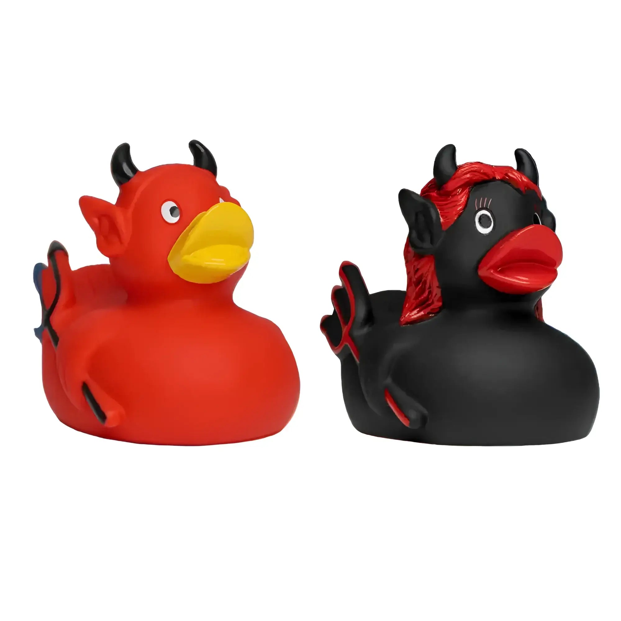 Rotes und schwarzes teufel badeenten geschenkset aus glänzendem plastik mit gelbem und rotem schnabel