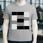 Graues unisex t-shirt mit fettem geometrischem muster aus schwarzen weißen und grauen quadraten aus bio baumwolle