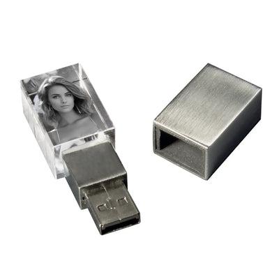 Klarer kristall usb stick 16gb mit schwarweiß porträt und metallanschluss personalisierbares fotogeschenk