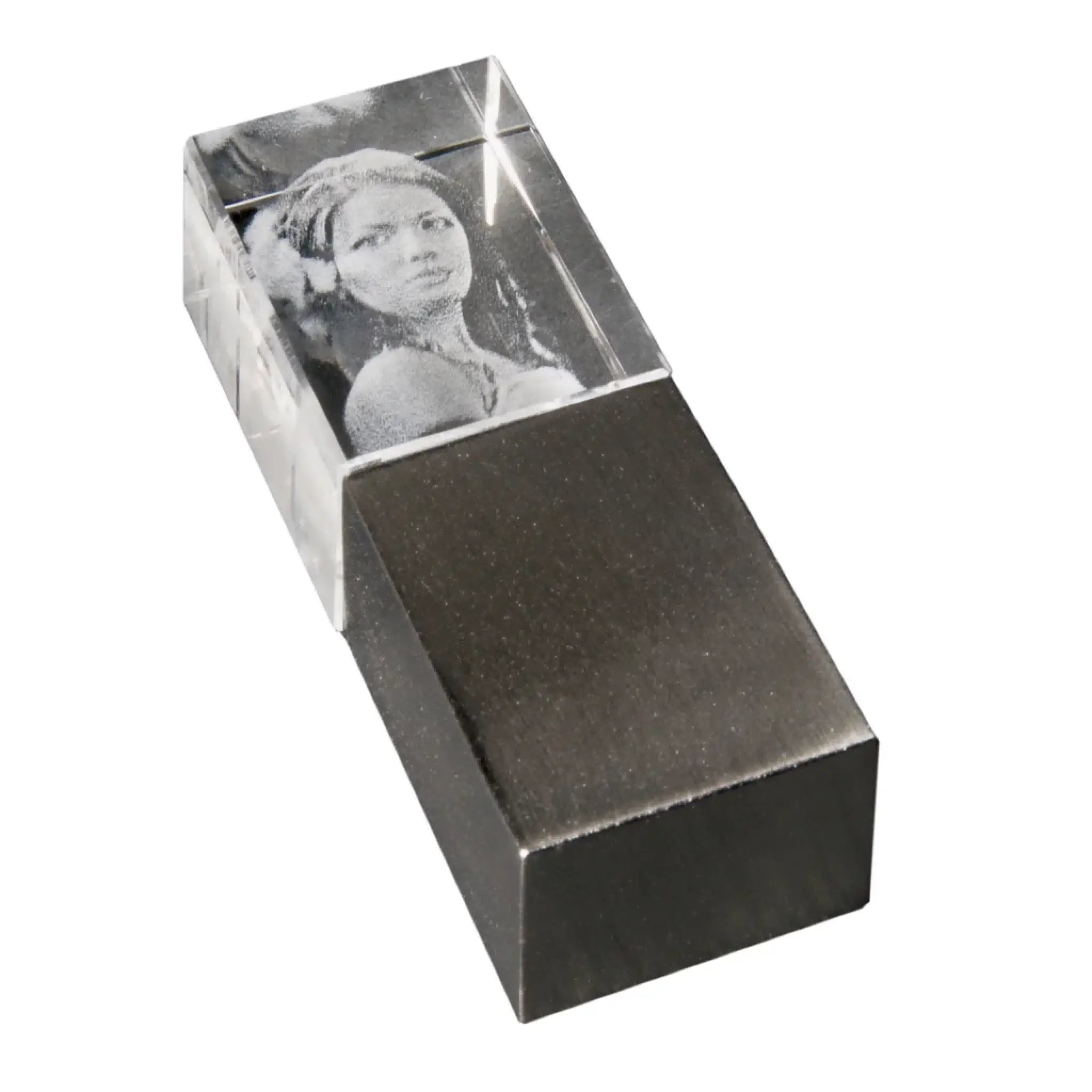 3d foto usb stick mit beleuchtung 16gb mit klarem acrylfoto block und schwarz weiß porträt auf schwarzer metallbasis