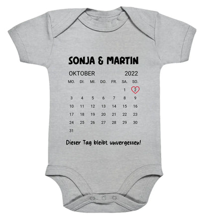 Kalender mit Wunschdatum • mehrere Artikel • ’Statement-Collection’ • Wunschtext • Mein Motiv - Premium Baby Bodysuit