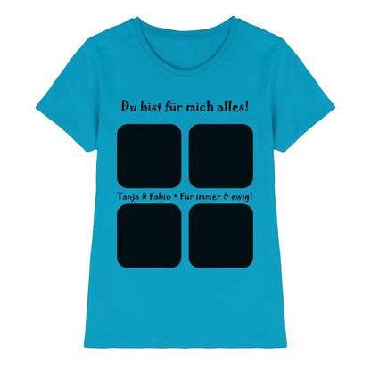 Eine lebhafte türkisfarbene damen-t-shirt mit kurzen ärmeln und schwarzer 4er-collage grafik mit deutschem text