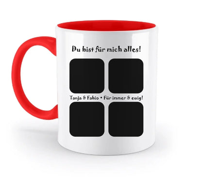 Weiße keramiktasse mit rotem griff und innenfläche mit vier quadratischen foto-plätzen aus der statement-collection