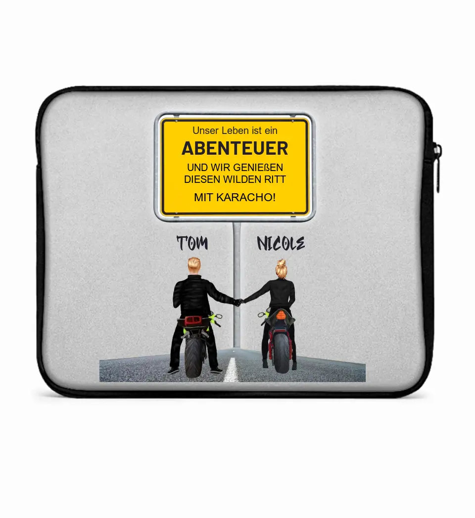 Ortsschild-Designer mit Motorrad-Couple • Laptop Case 15" Zoll Notebook-Tasche