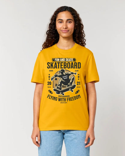 Skater with desired name • Skateboard • Unisex Premium T-Shirt XS-5XL made of organic cotton for women &amp; men • Exclusive design • personalized