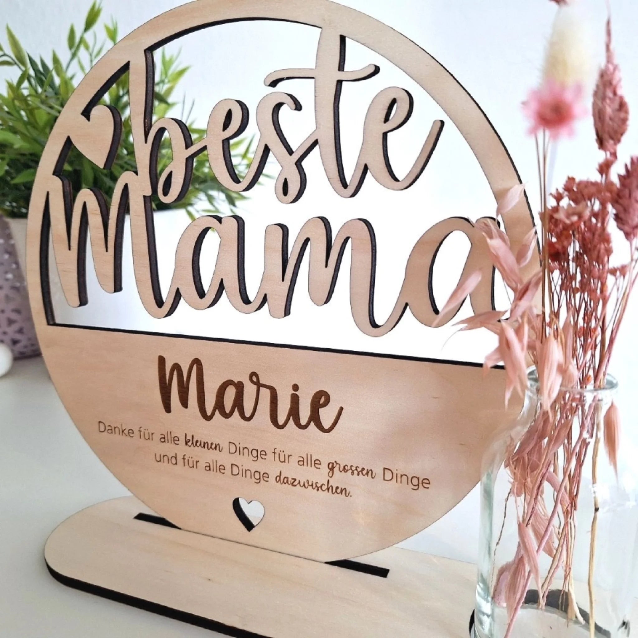 5 verschiedene Designs zur Auswahl: Beste Mama Holzdeko mit Trockenblume und Vase • personalisierbar