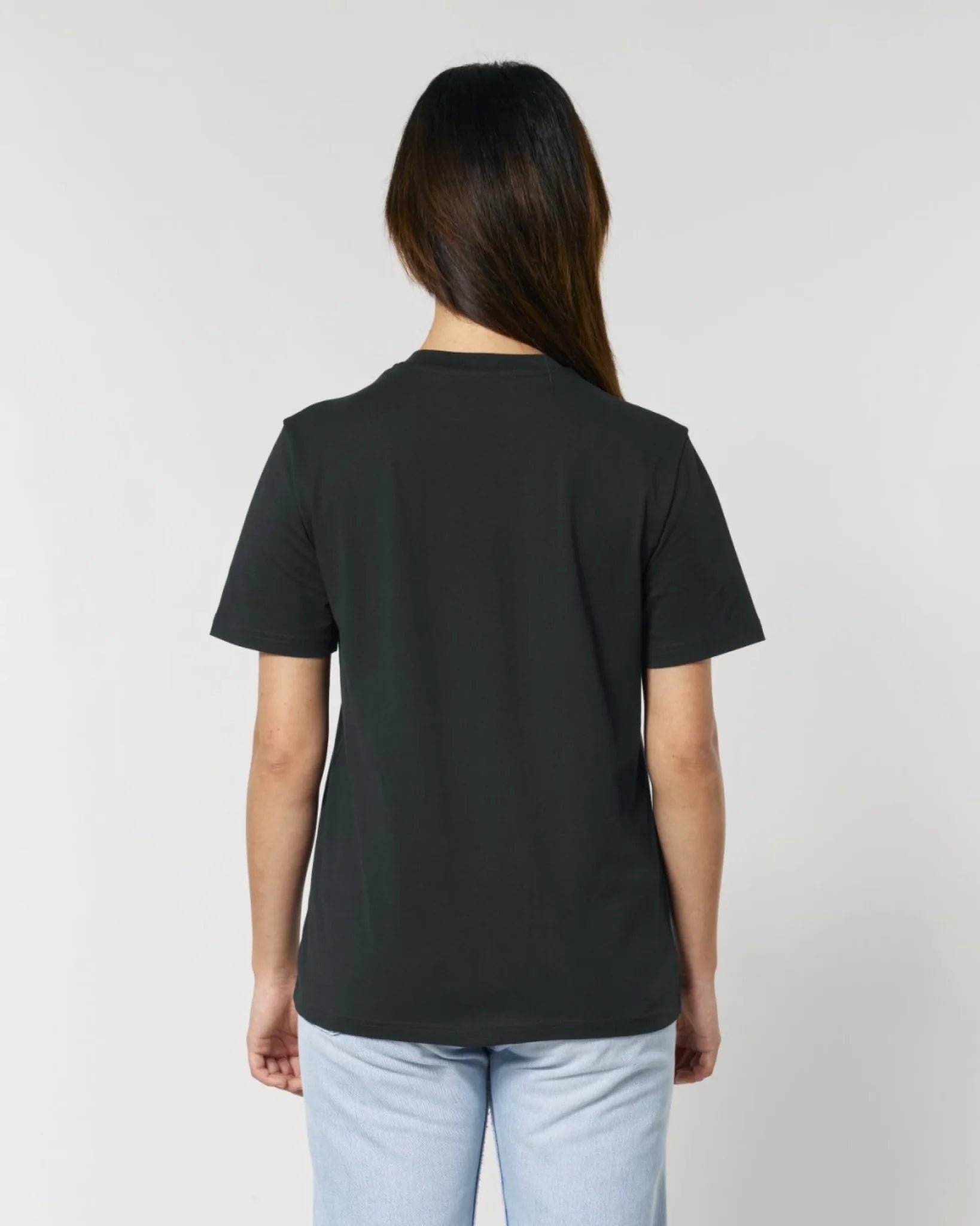 Creator 2.0_Black_Studio_Back_Main_5