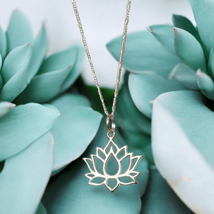 925 Sterling Silber Kette mit Lotus Anhänger - Symbol für Reinheit und Erleuchtung - K925-106