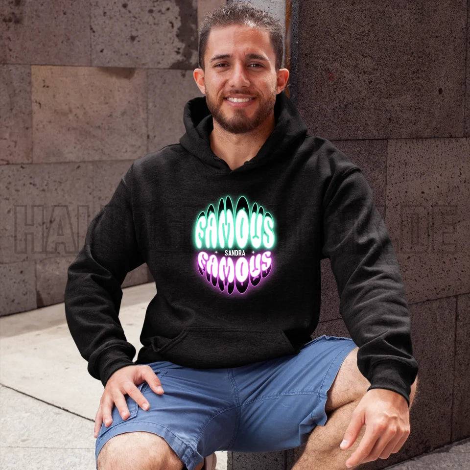 FAMOUS + Name • personalisierter Text • Unisex Premium Hoodie XS-5XL aus Bio-Baumwolle für Damen & Herren • Exklusivdesign • personalisiert