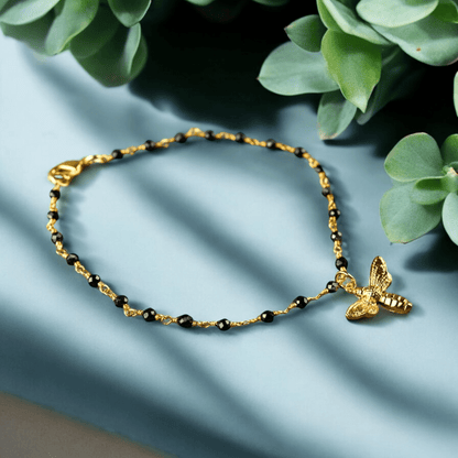 Gold Hummel Armband mit Onyx - Edelsteinarmband mit zierlichem Bienen Anhänger - Retarm-46