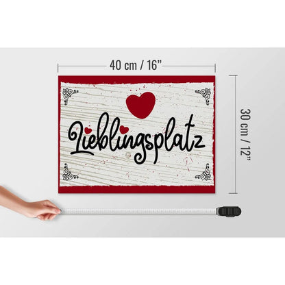 Holzschild Spruch 30x40cm Lieblingsplatz Herz rot