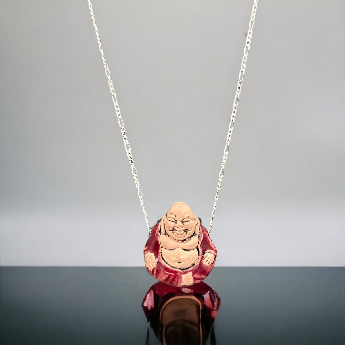 Lachender Buddha aus Keramik an 925 Sterling Silberkette - K925-73