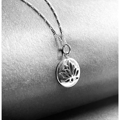 Lotus Anhänger Halskette - 925 Sterling Silber - K925-31