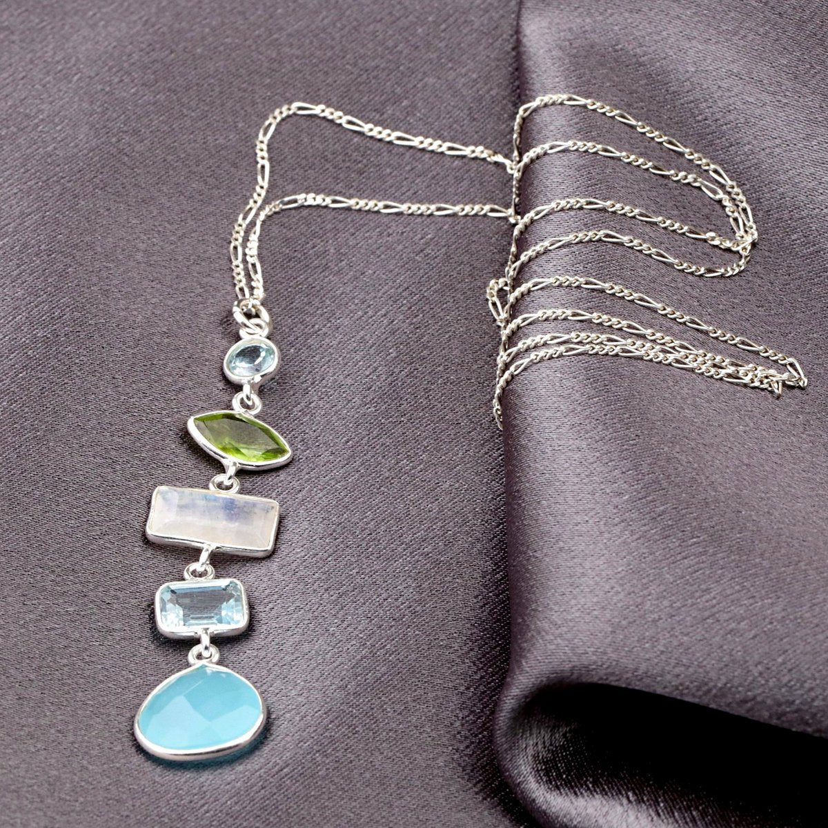 Multi Edelstein Anhänger - 925 Sterling Silber Halskette mit Aquamarin, Chalcedon, Peridot, Mondstein und Bergkristall - K925-26