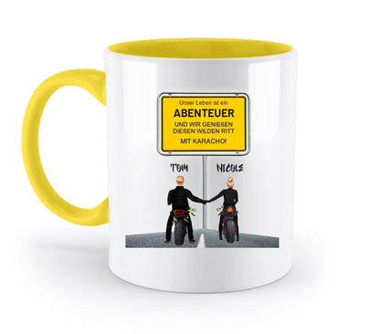 Ortsschild-Designer mit Motorrad-Couple • zweifarbige Tasse