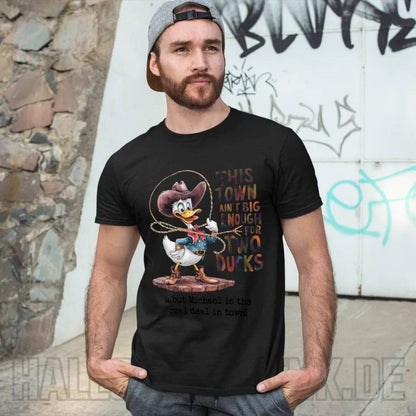 THIS TOWN 2 • DUCK • ENTE • Unisex Premium T-Shirt XS-5XL aus Bio-Baumwolle für Damen & Herren • Exklusivdesign • personalisiert