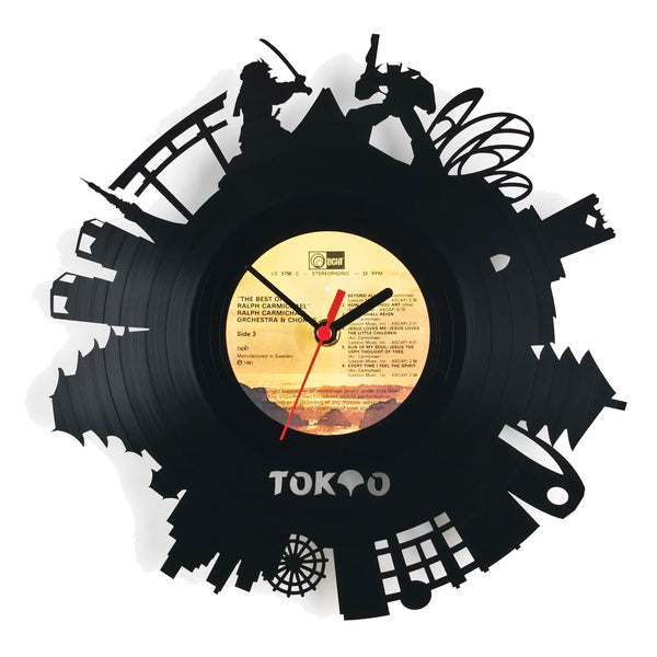 Schallplattenuhr tokio schwarz mit tokio skyline silhouette und roten zeigern aus vinyl als wanduhr