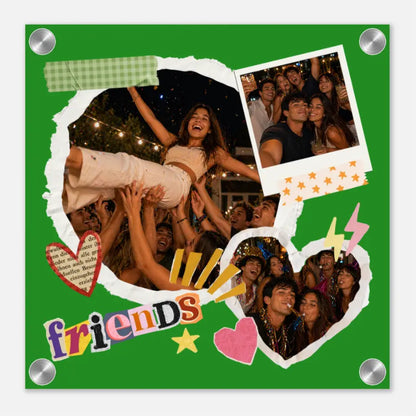 Grünes acrylbild friends 30x30 cm mit fotocollage aus 3 bildern von besten freunden auf party