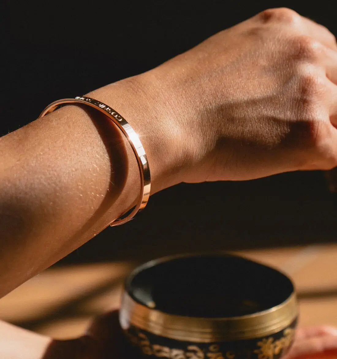 Armreif mit Gravur | rosé vergoldet | Cosmic Soul