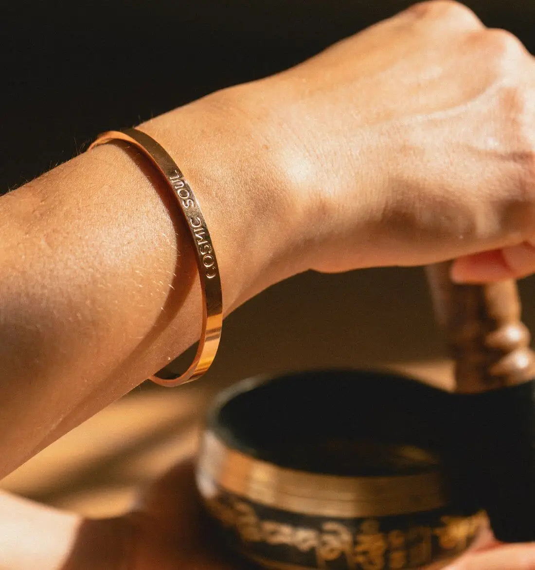 Armreif mit Gravur | rosé vergoldet | Cosmic Soul