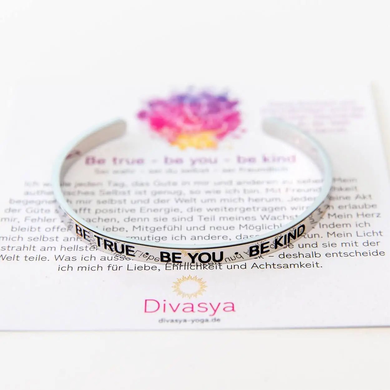 Armreif mit Gravur | Silber | ’Be true - be you - be kind’