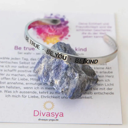 Armreif mit Gravur | Silber | ’Be true - be you - be kind’