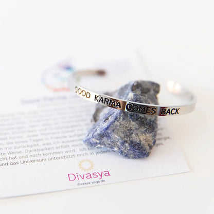 Armreif mit Gravur | Silber | Good Karma comes back