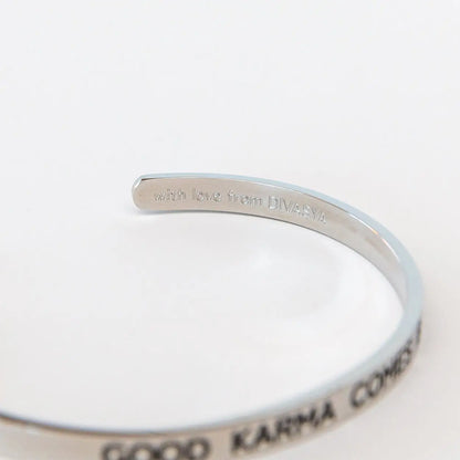 Armreif mit Gravur | Silber | Good Karma comes back