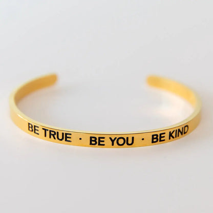 Armreif mit Gravur | vergoldet | ’Be true - be you - be kind’