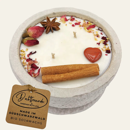 Betonkerze Betongrau ’Grey Hearts’ - Duftkerze