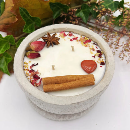 Betonkerze Betongrau ’Grey Hearts’ - Duftkerze