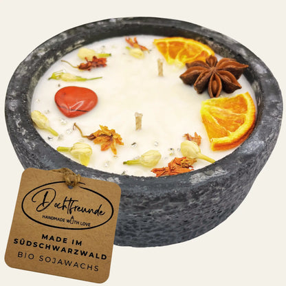 Black Edition Handgemachte Betonkerze „Black Hearts“ - Stilvolle Sojawachskerze für Ihr Zuhause. Mit Blütenverzierung