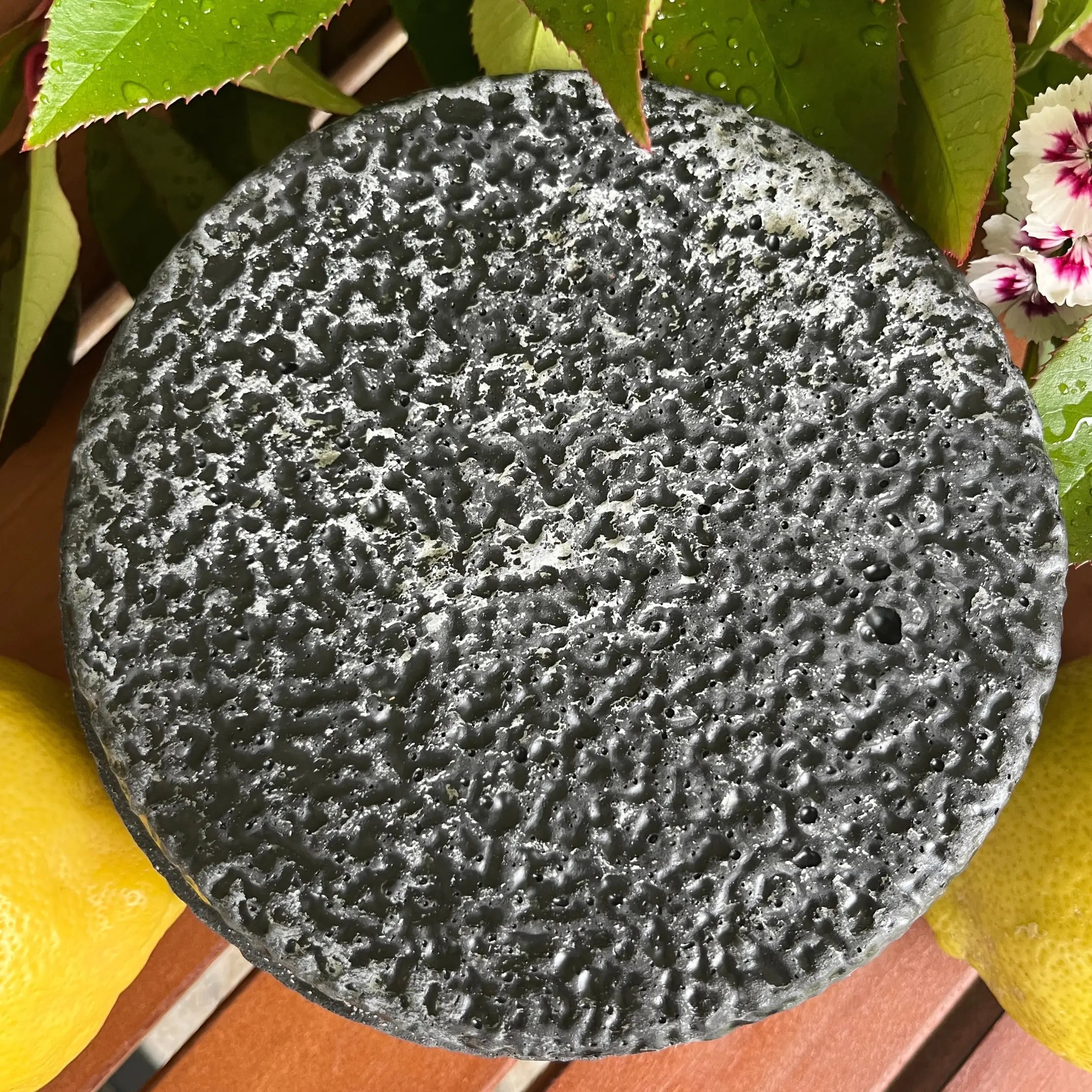 Black Edition HANDGEMACHTE Citronella BETONKERZE - Stilvolle Sojawachskerze für Ihr Zuhause. Outdoor Kerze