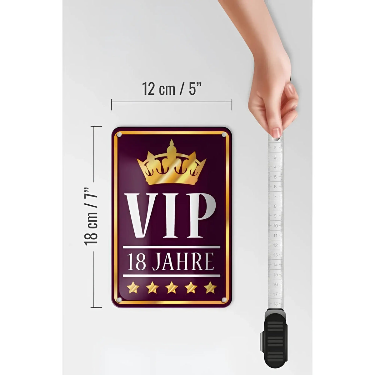 Rechteckiges maroon blechschild vip 18 jahre mit goldkrone und fünf sternen in weiß für dekoration