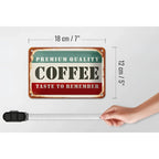 Vintage-style rechteckiges blechschild 18x12cm mit grün-weiß-rotem kaffeedesign und text premium quality coffee