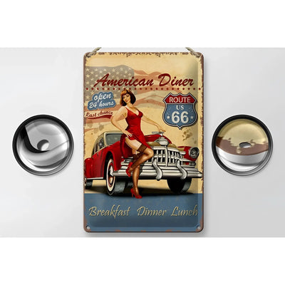 Vintage blechschild 20x30cm mit pin-up frau im roten kleid vor rotem oldtimer und amerikanischem diner motiv