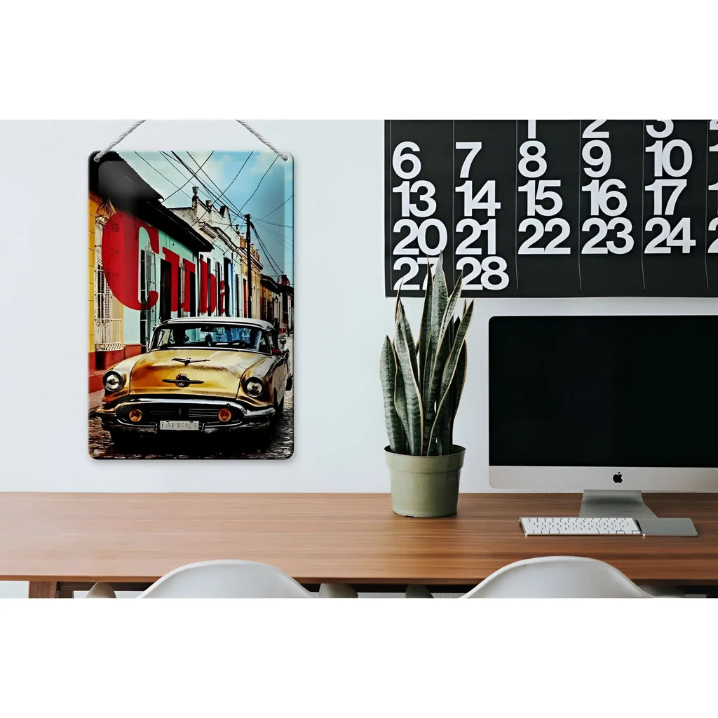 Vintage blechschild 20x30cm mit altem gelben auto oldtimer in bunter gasse auf kuba cuba thema