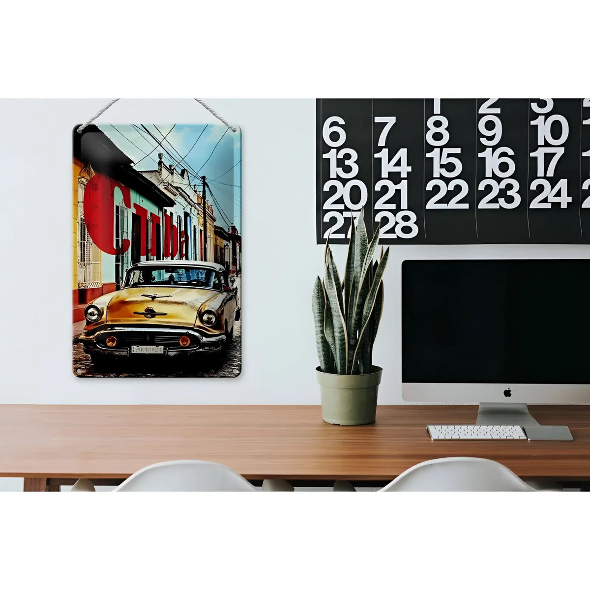 Vintage blechschild 20x30cm mit altem gelben auto oldtimer in bunter gasse auf kuba cuba thema
