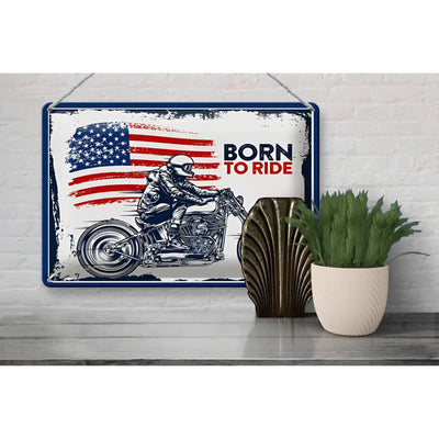 Blechschild 30x20 mit distressed amerikanischer flagge und schwarzweiß biker illustration im blauen rahmen