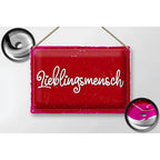 Vibranter roter rechteckiger blechschild mit weißer kalligraphie lieblingsmensch und rustikalen kanten 30x20cm