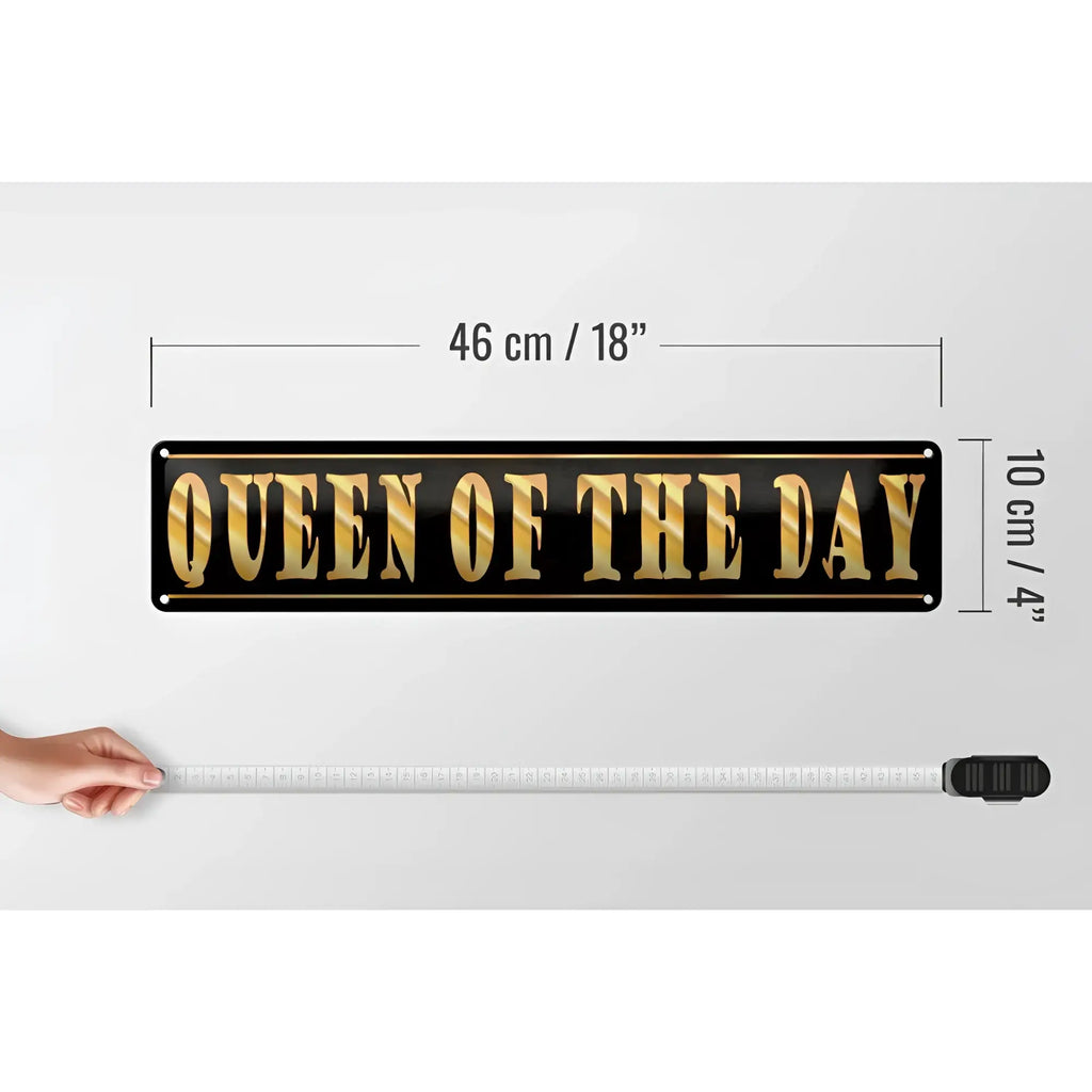 Schwarzes blechschild mit goldener folie beschriftung queen von day metall deko 46x10 cm königin Design