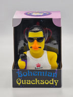 Gelbe Gummiente Bohemian Quacksody als Freddie Mercury mit schwarzer Sonnenbrille und weißem Tanktop von CelebriDucks