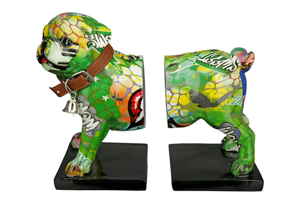 Vibrante grüne bulldogge buchstützen mit graffiti design und braunen lederhalsbändern aus kunstharz