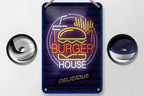 Neon style burger house blechschild 20x30cm mit leuchtendem orange gelbem burger auf dunkelblauer ziegelwand