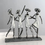 Silberfarbene abstrakte kunstharz skulptur casablanca skulptur 4 ladies mit vier stilisierten frauen auf dunklem sockel