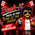 Eine rote und weiße plastikente als popstar mit sonnenbrille, roter jacke und mikrofon aus der celebriducks beak it kollektion