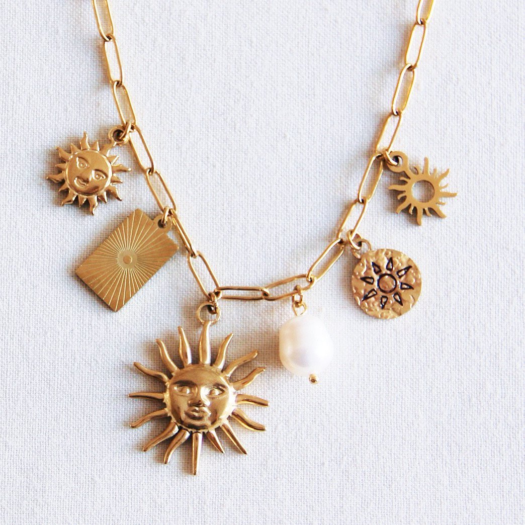 Charm - Halskette „Sun Lover“ – Gold von HalloGeschenk.de