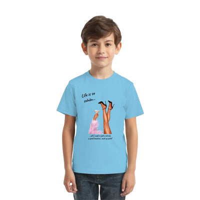 Light blue damen kurzarmshirt mit party-beine grafik high heels und text life is so sōhān aus statement-collection