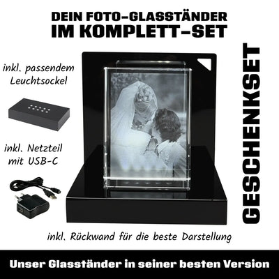 Schwarzer acryl foto-glasständer mit klarer beleuchteter glasplatte und schwarzweiß hochzeitsfoto personalisierbar