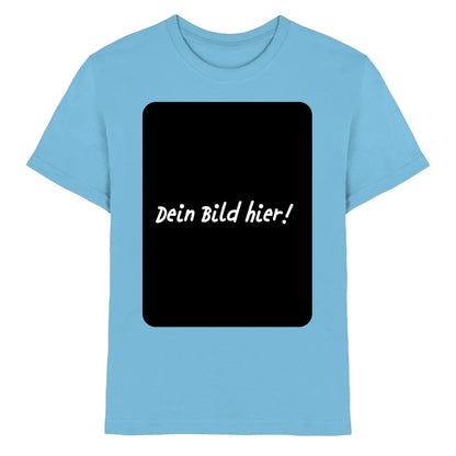 Leichte hellblaue baumwoll t shirt mit schwarzem rechteck und weißem text dein bild hier aus statement collection
